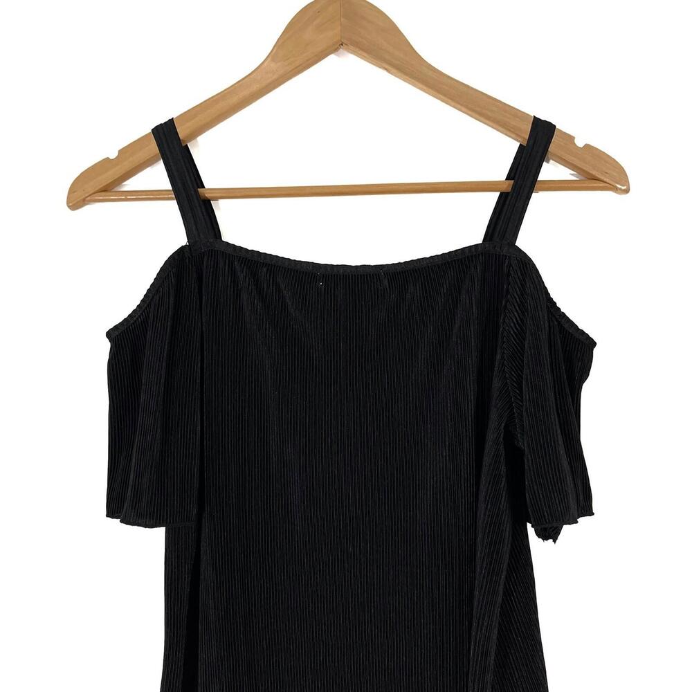 Design History Women’s Size Small Onyx Black Ribbed Pleated Cold Shoulder Top - Picture 9 of 12